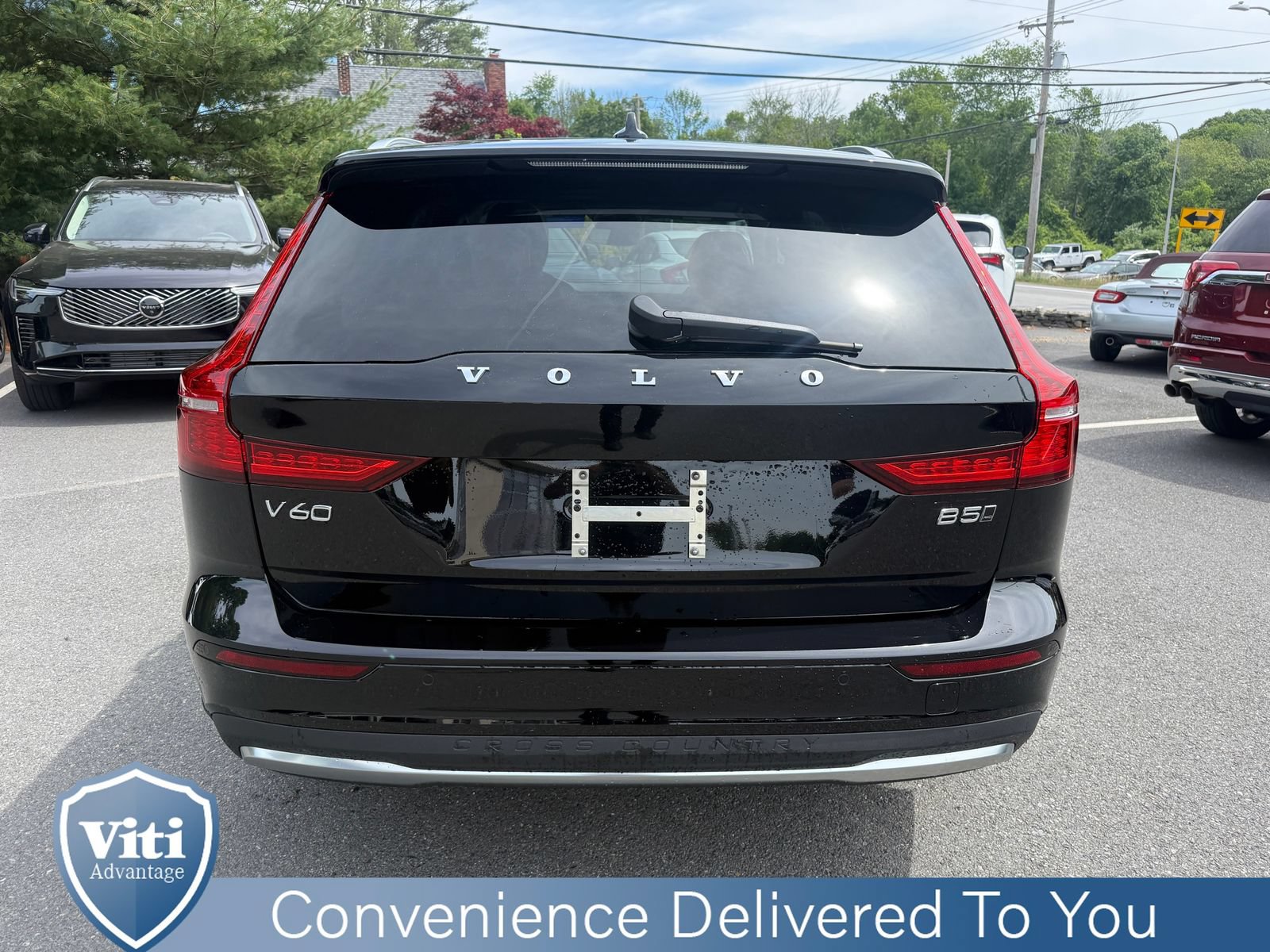 New 2026 Volvo V60 B5 Cross Country Plus w/ Climate Package AWD/4WD image 7