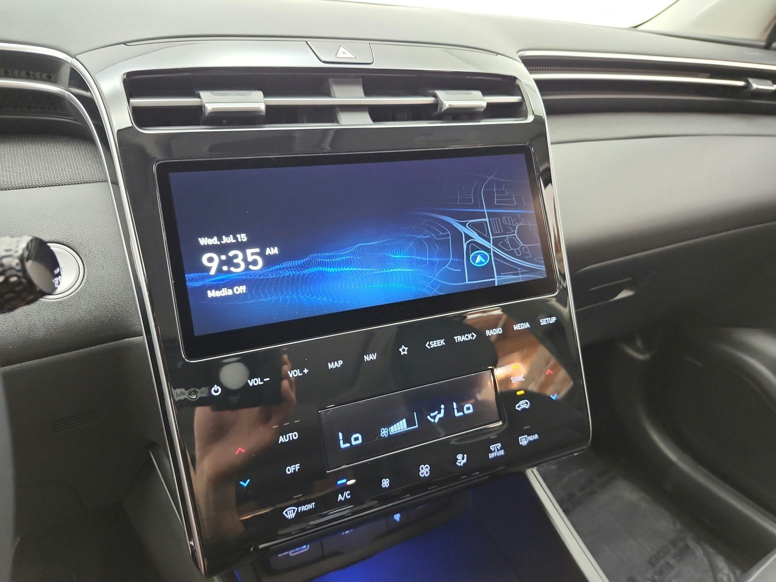 Used 2022 Hyundai Tucson Limited w/ Cargo Package AWD/4WD image 10