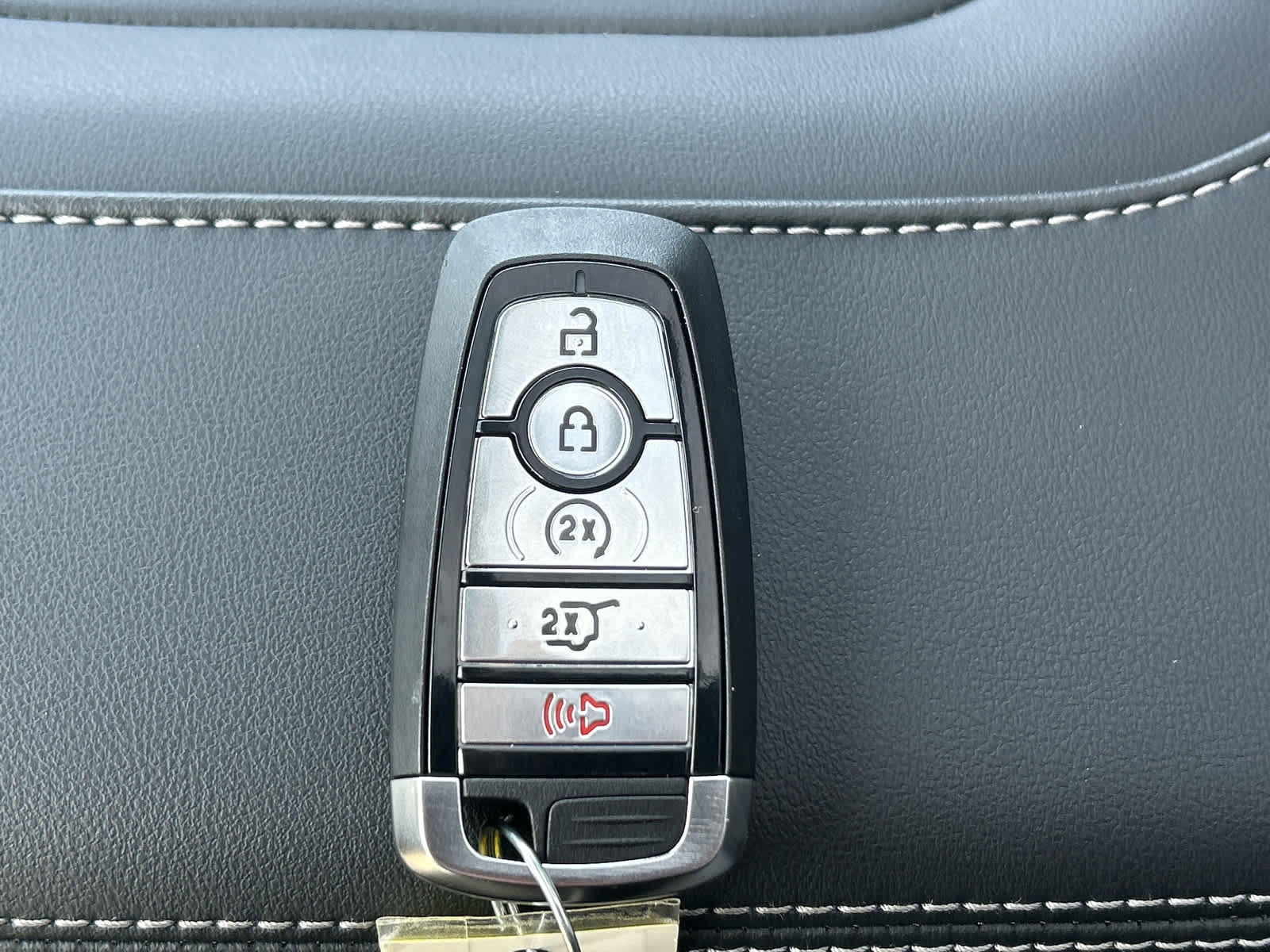 New 2026 Ford Expedition Platinum w/ Stealth Performance Package image 57