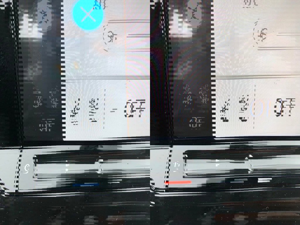 New 2025 Volkswagen Atlas SEL Premium R-Line image 25