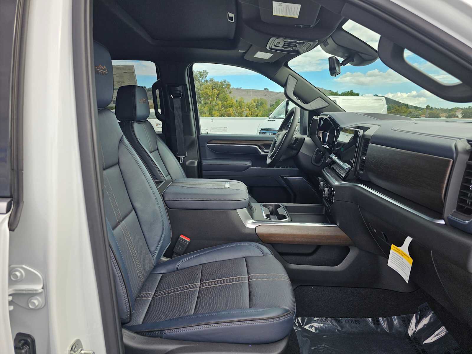New 2026 Chevrolet Silverado 2500 High Country w/ Technology Package AWD/4WD image 10