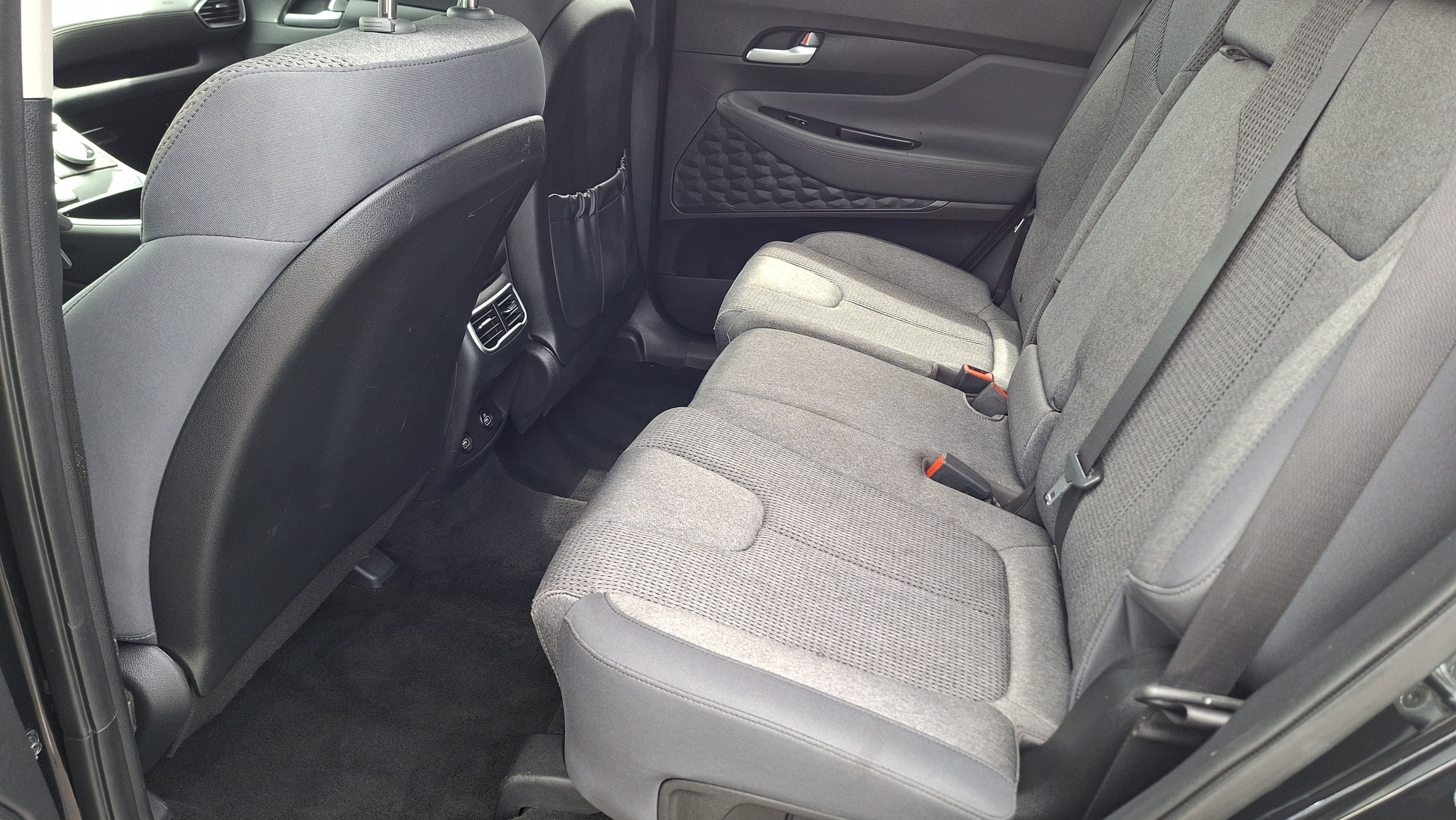 Used 2021 Hyundai Santa Fe SE AWD/4WD image 20