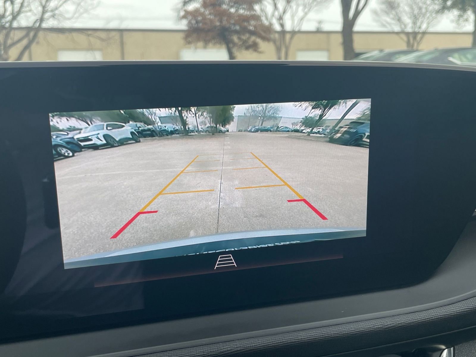 Used 2025 Buick Envista Preferred image 27