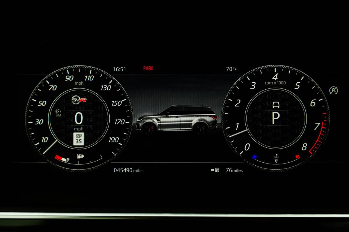 Used 2020 Land Rover Range Rover Sport SVR image 29