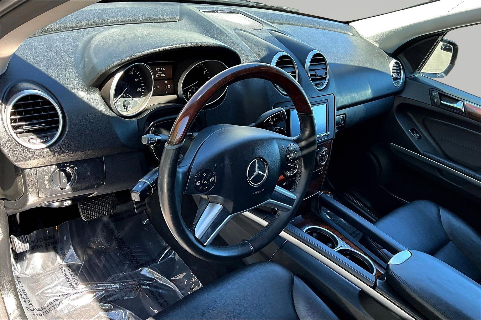 Used 2010 Mercedes-Benz ML 350 4MATIC image 17