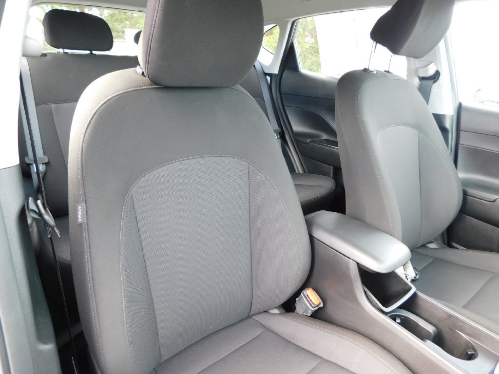Used 2026 Hyundai Kona SE FWD image 18