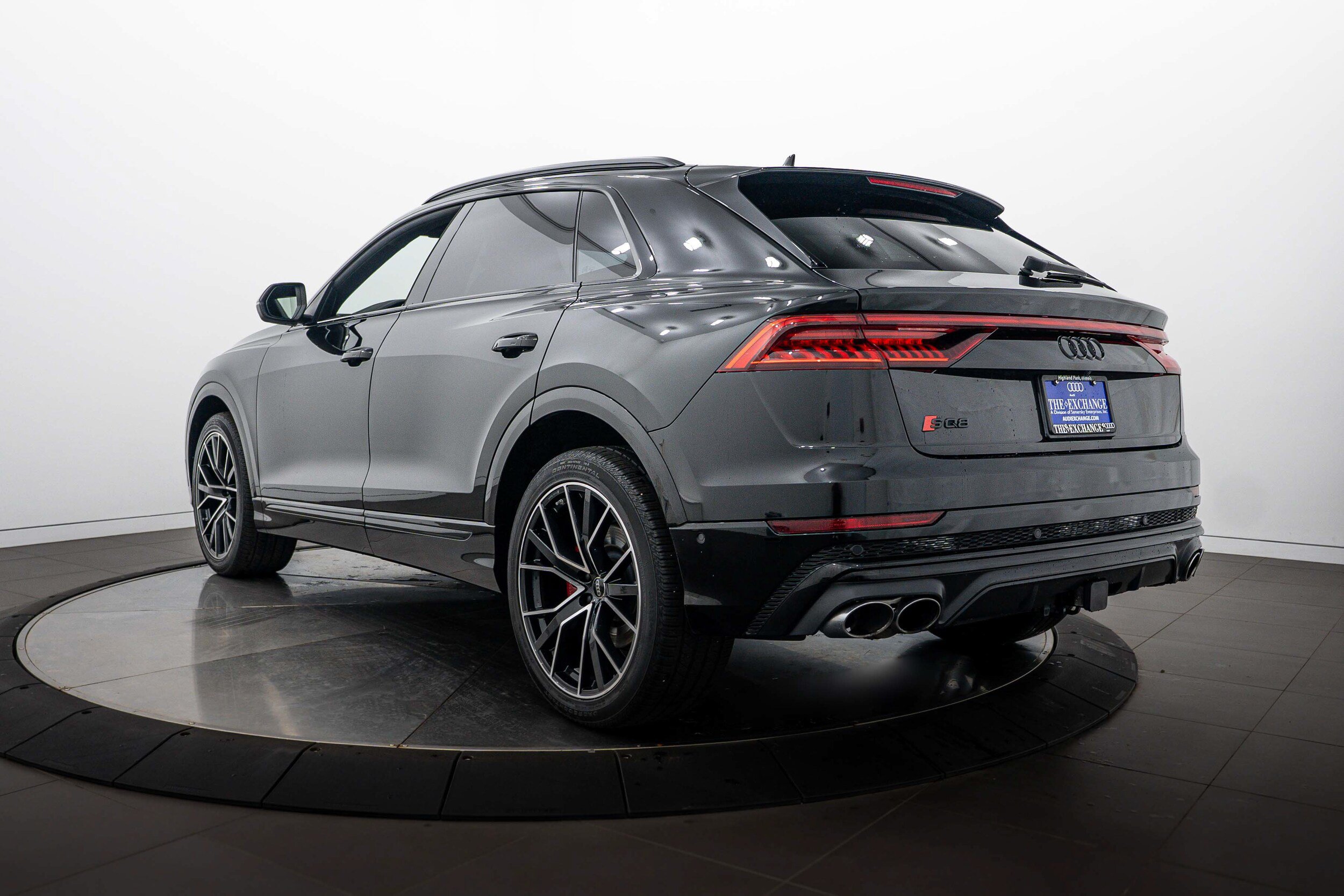 Used 2023 Audi SQ8 Prestige AWD/4WD image 5