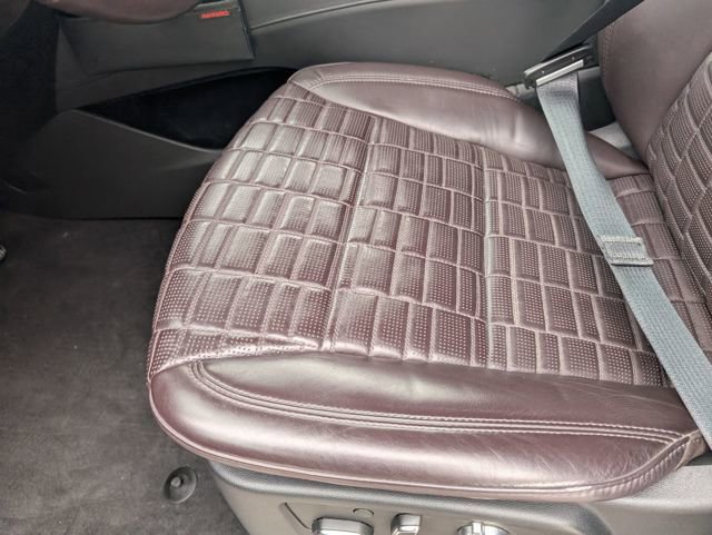 Certified 2023 Cadillac Escalade ESV Premium Luxury Platinum w/ LPO, Radiant Package image 25