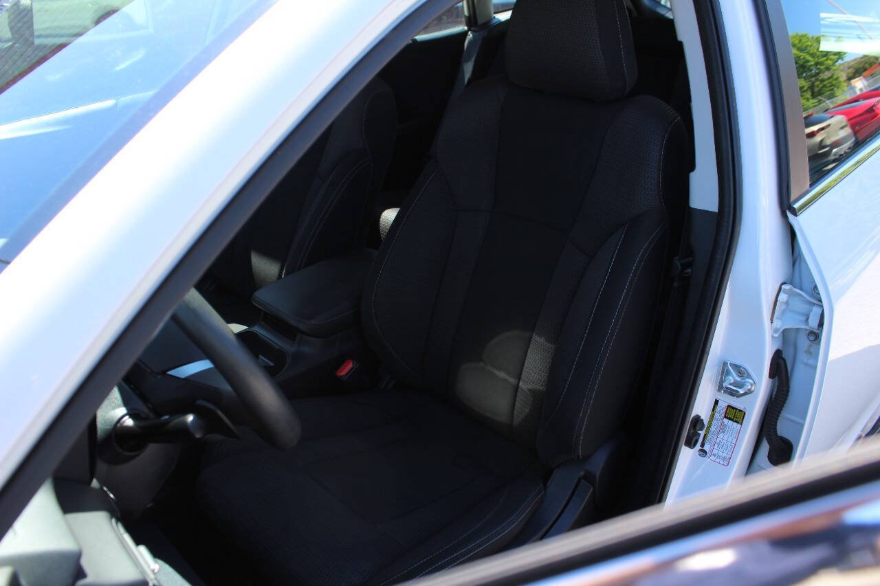 Used 2021 Subaru Outback AWD/4WD image 3
