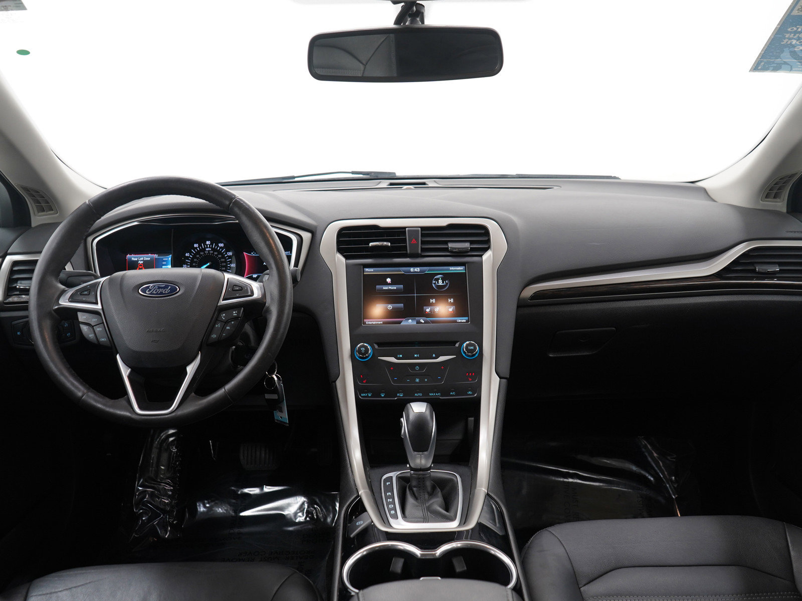 Used 2015 Ford Fusion SE w/ Equipment Group 202A image 13