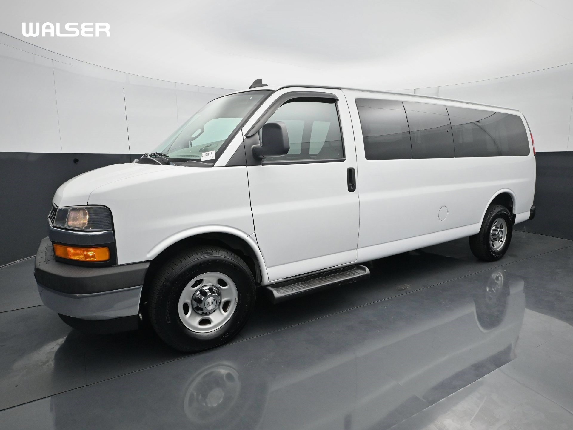 Used 2019 Chevrolet Express 3500 LT w/ LT Preferred Equipment Group RWD image 1