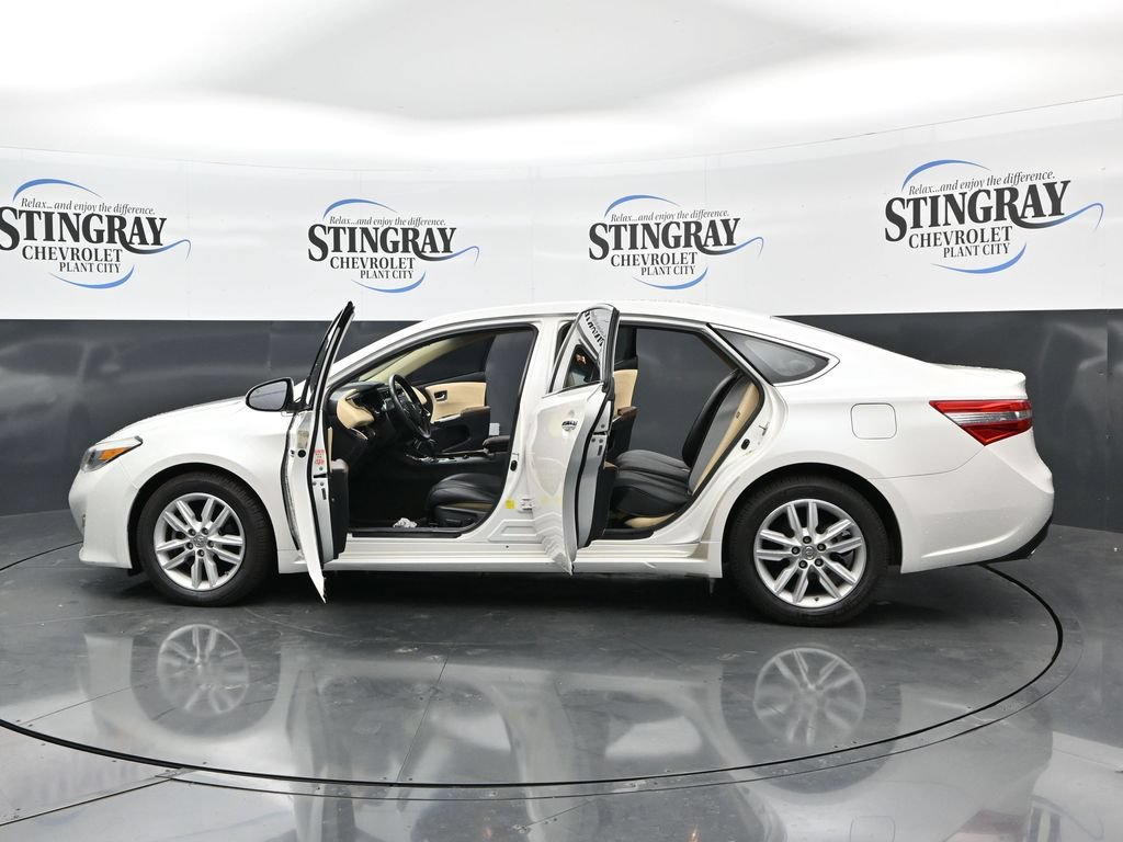 Used 2014 Toyota Avalon XLE FWD image 37