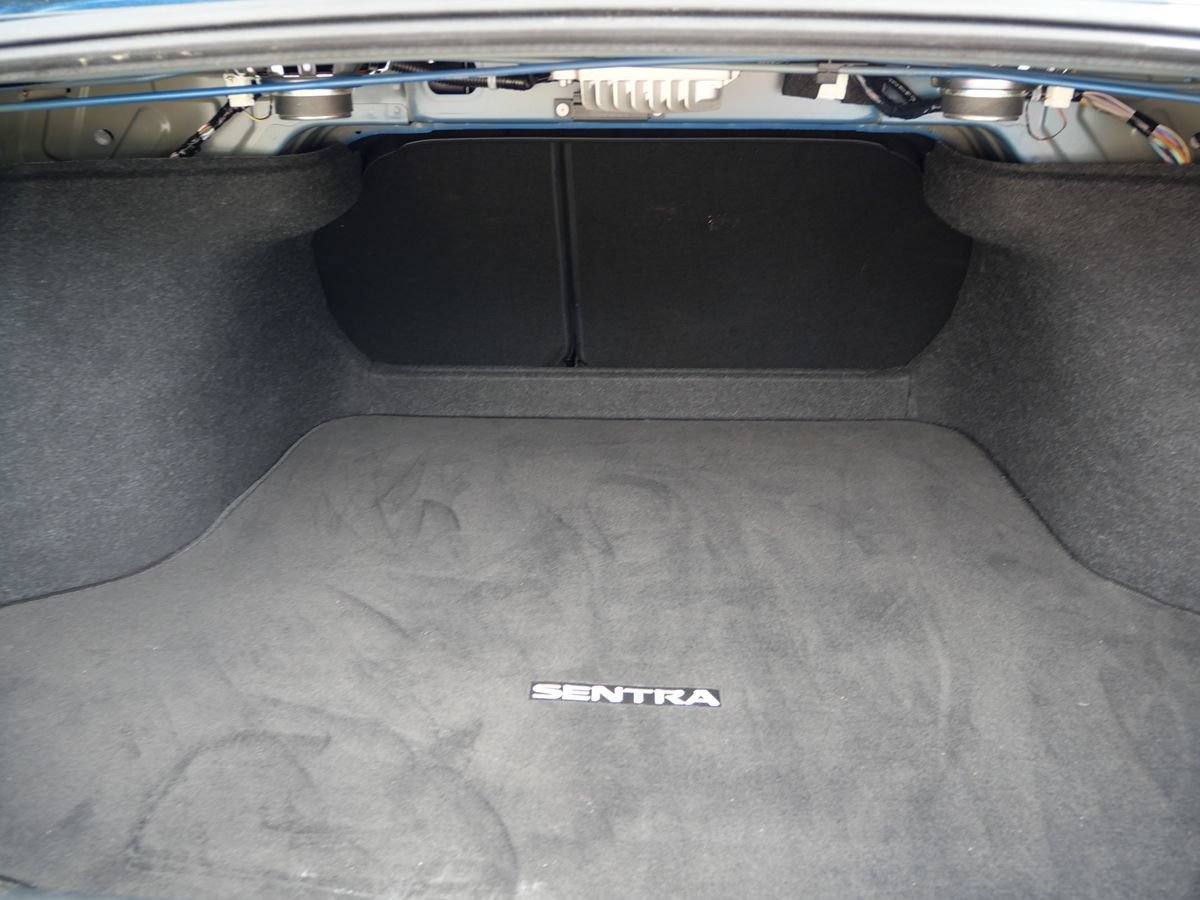 Used 2021 Nissan Sentra SR w/ SR Premium Package FWD image 35