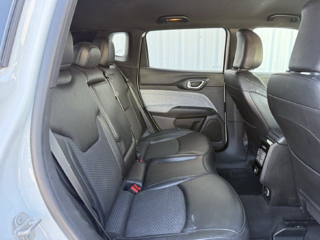 Used 2024 Jeep Compass Latitude AWD/4WD image 30