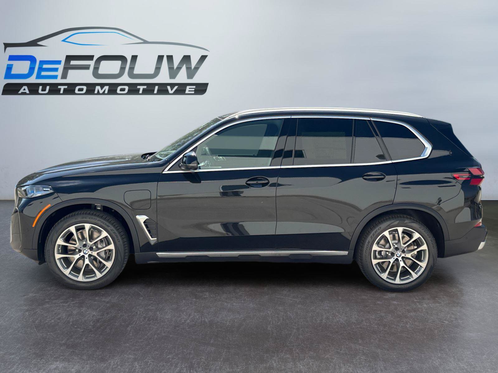 New 2026 BMW X5 xDrive50e AWD/4WD image 6