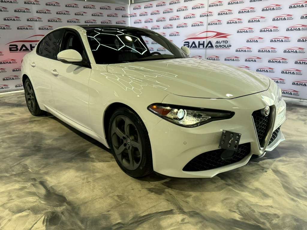 Used 2017 Alfa Romeo Giulia RWD image 68