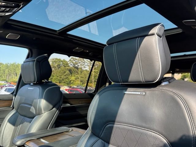 Used 2022 Jeep Grand Wagoneer Series II w/ Premium Group II AWD/4WD image 24