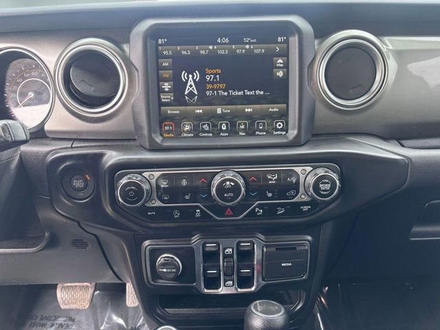 Used 2020 Jeep Wrangler Unlimited Sahara image 21