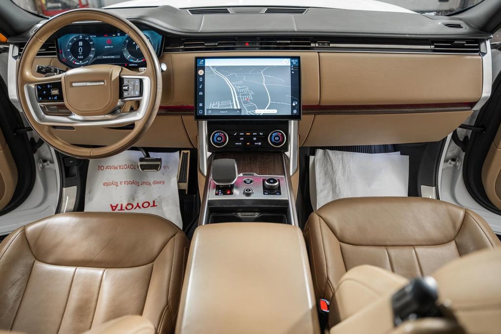 Used 2023 Land Rover Range Rover Long Wheelbase Autobiography image 22