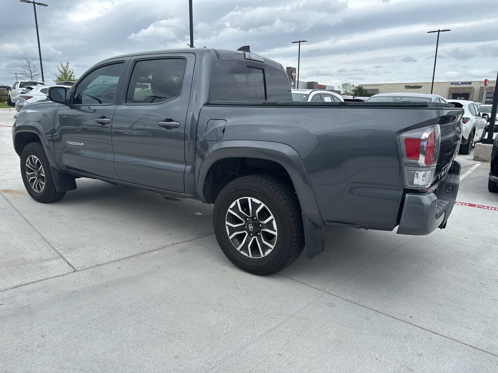 Used 2021 Toyota Tacoma TRD Sport w/ Technology Package image 3