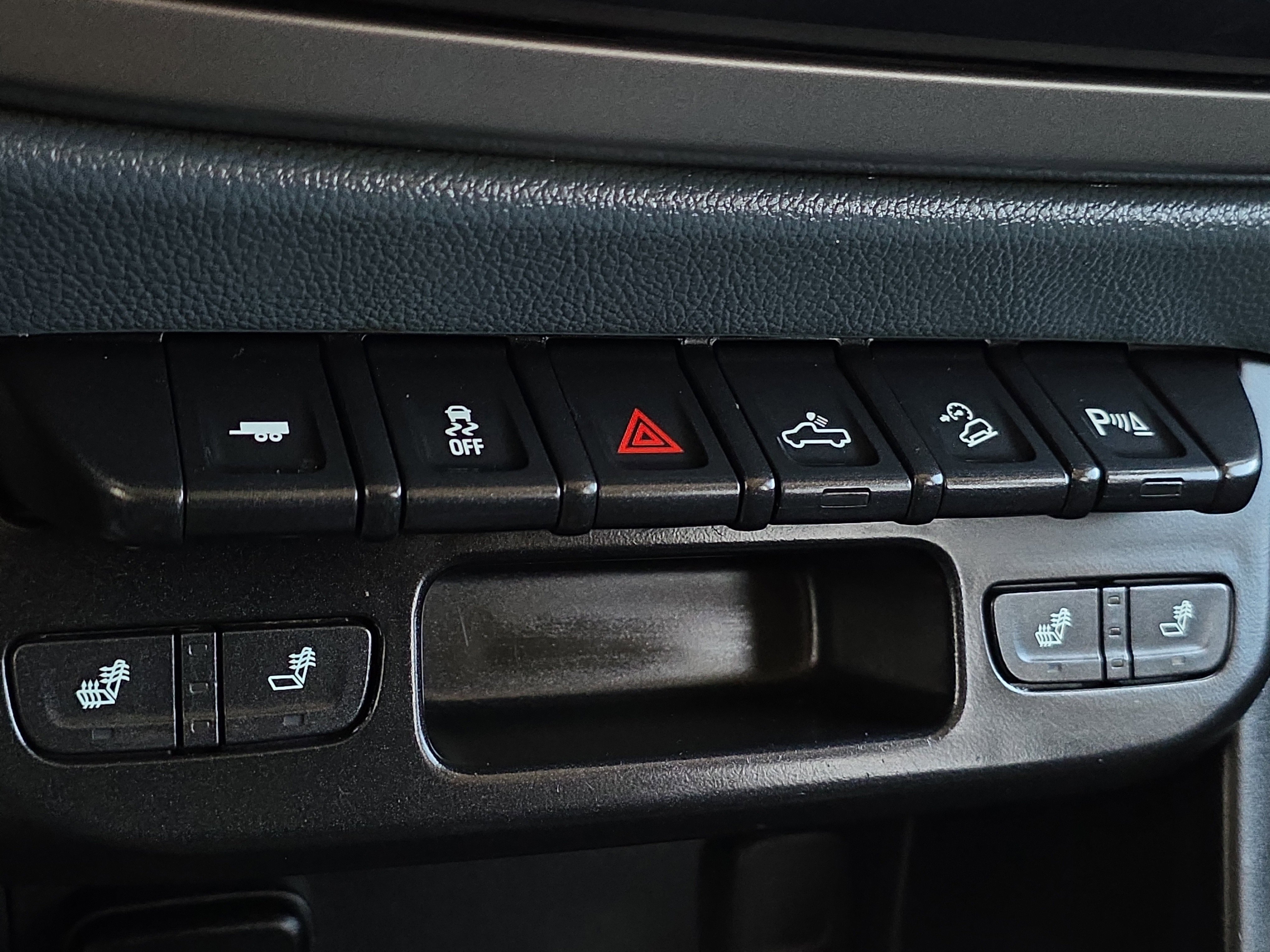 Used 2021 Chevrolet Colorado Z71 w/ Z71 Midnight Edition image 24