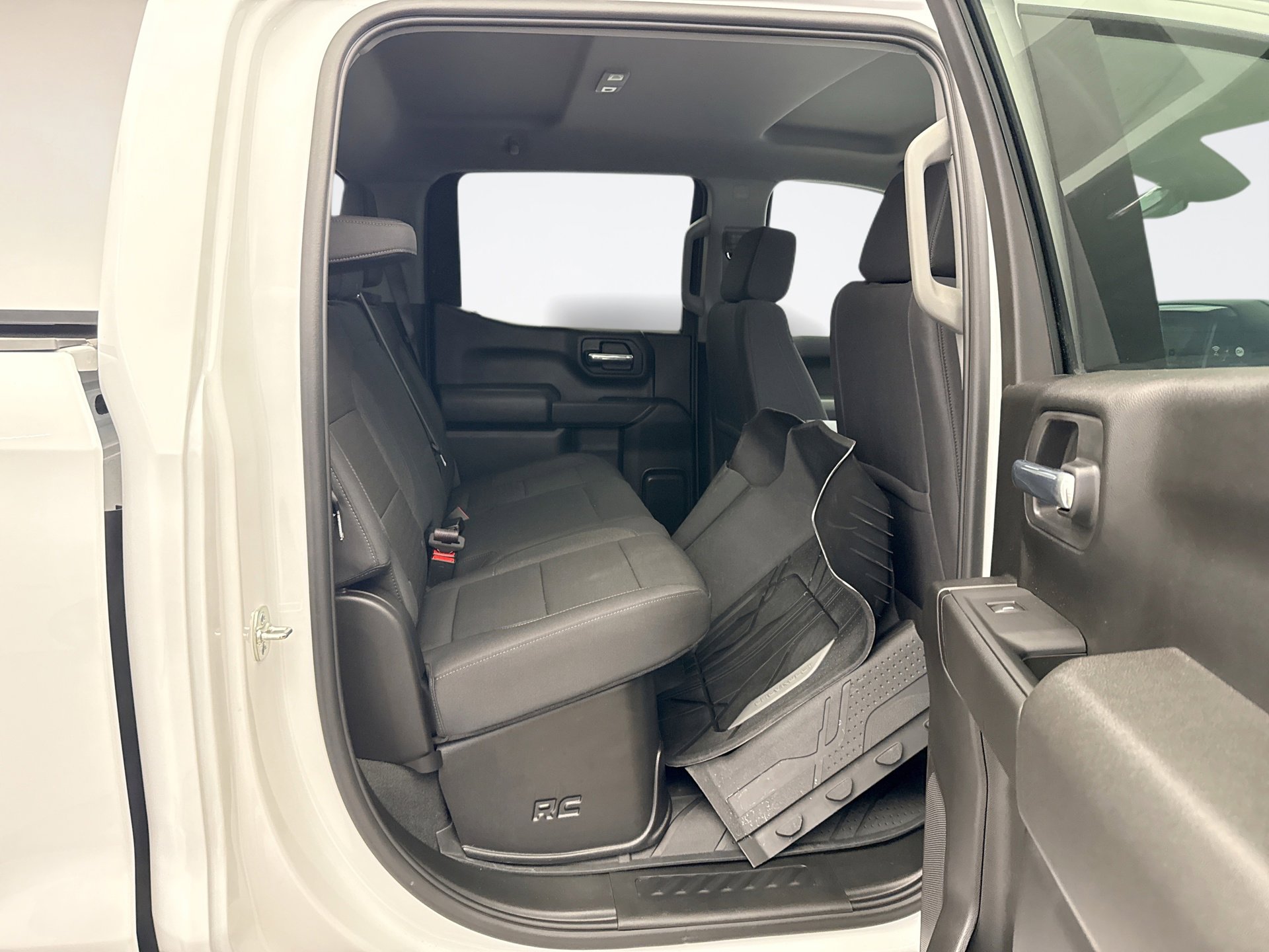 Used 2025 Chevrolet Silverado 1500 Custom w/ LPO, Dark Essentials Package image 17