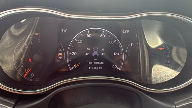 Used 2017 Jeep Grand Cherokee Limited AWD/4WD image 15