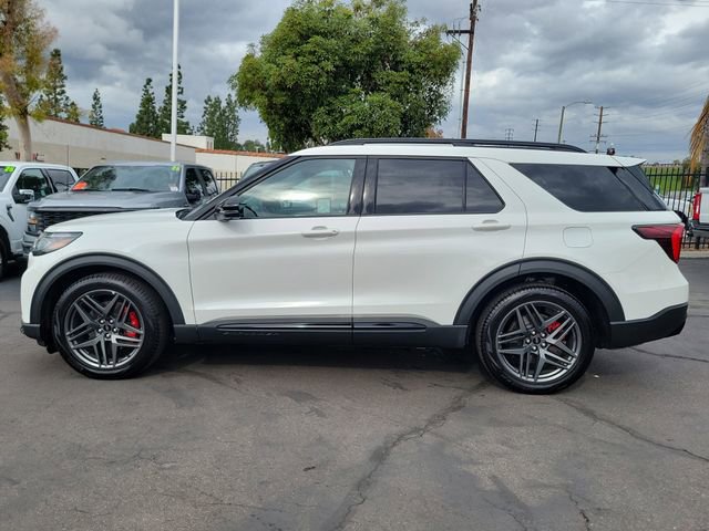 Used 2025 Ford Explorer ST w/ Sun And Sound Package image 30