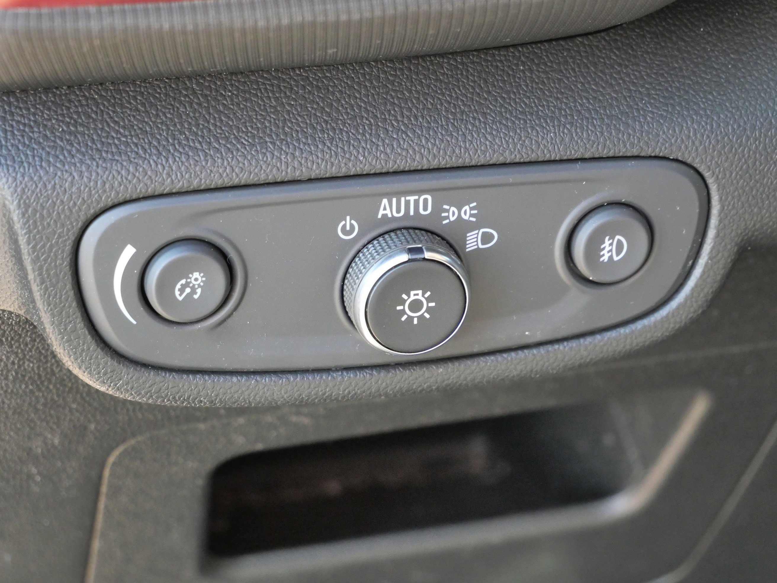 Used 2023 Chevrolet TrailBlazer RS w/ Convenience Package image 21