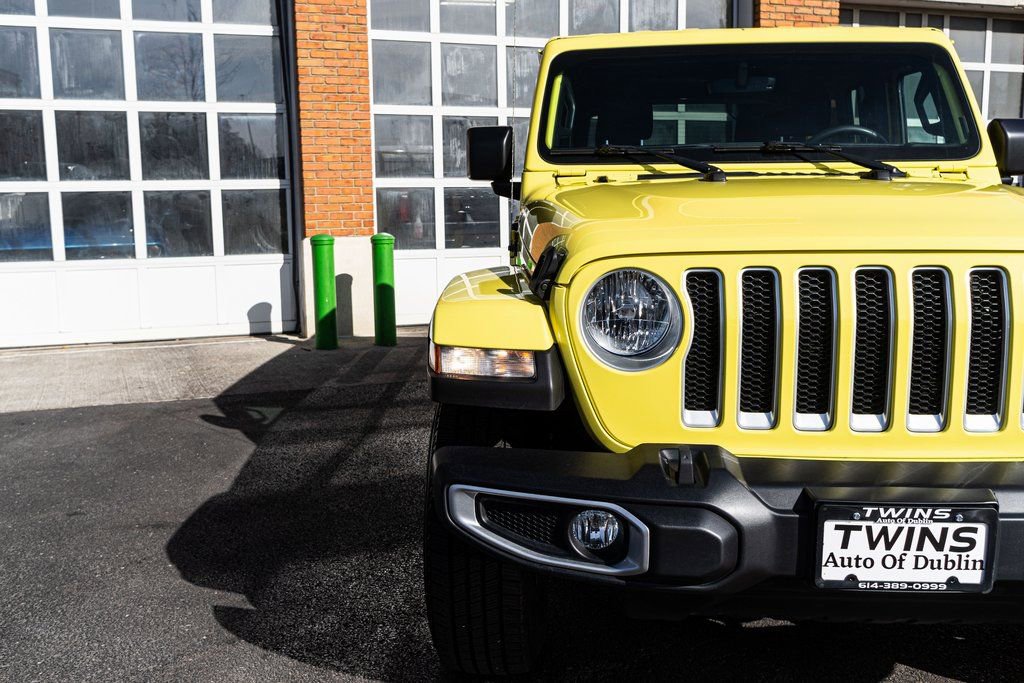 Used 2023 Jeep Wrangler Unlimited Sahara AWD/4WD image 31