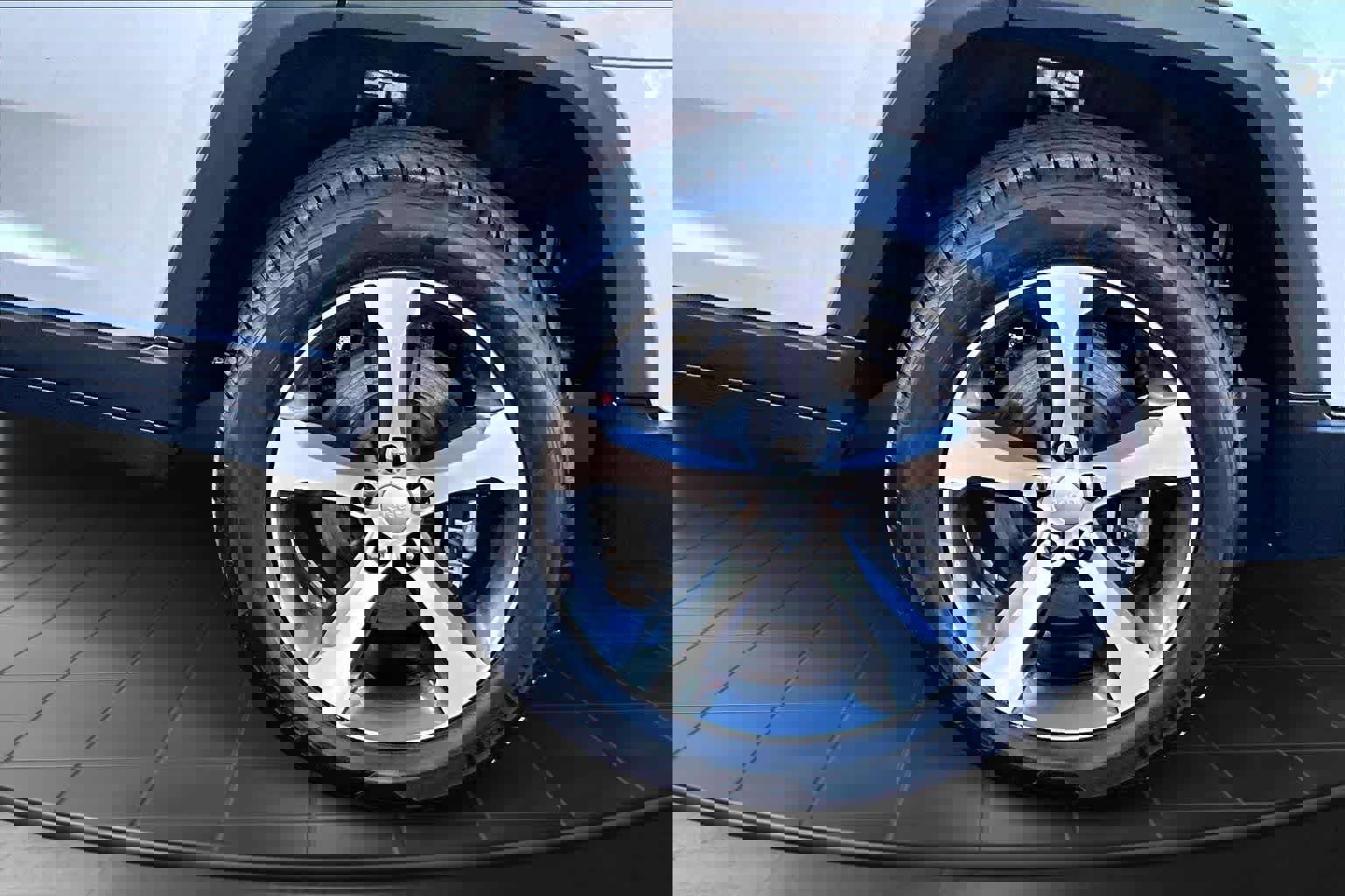 Used 2023 Jeep Grand Cherokee L Limited image 36