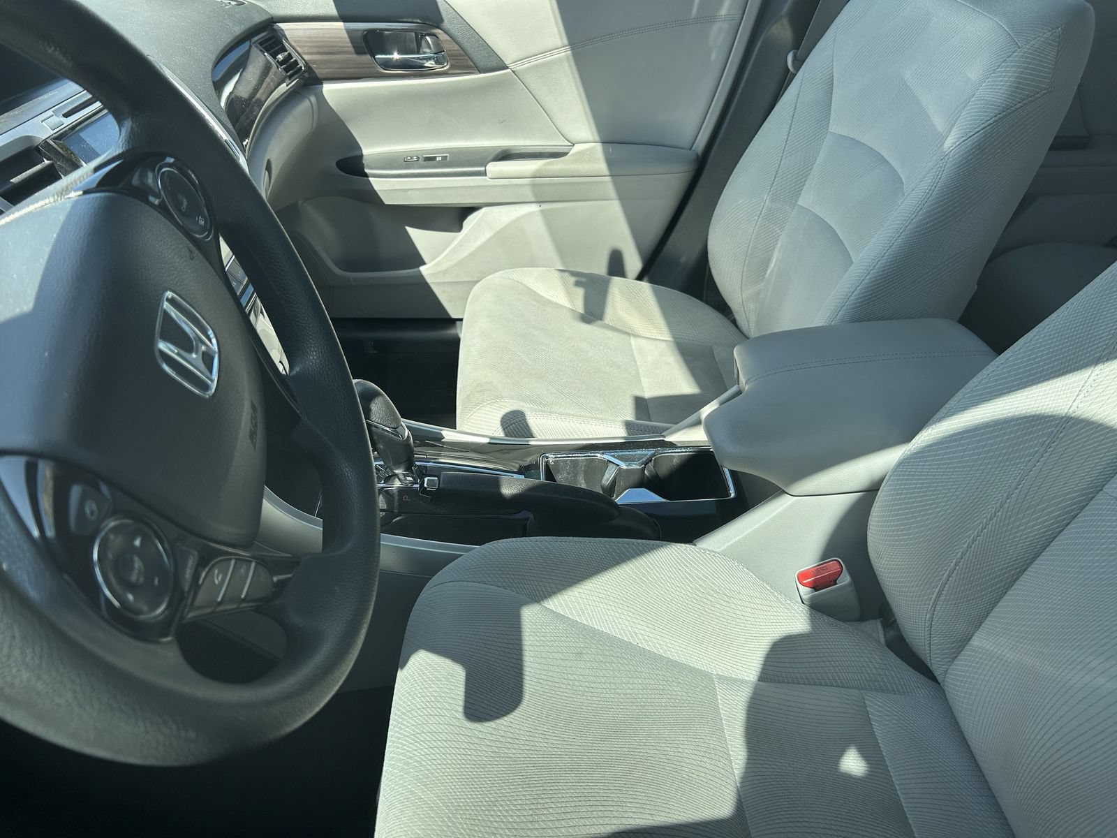 Used 2017 Honda Accord EX image 11
