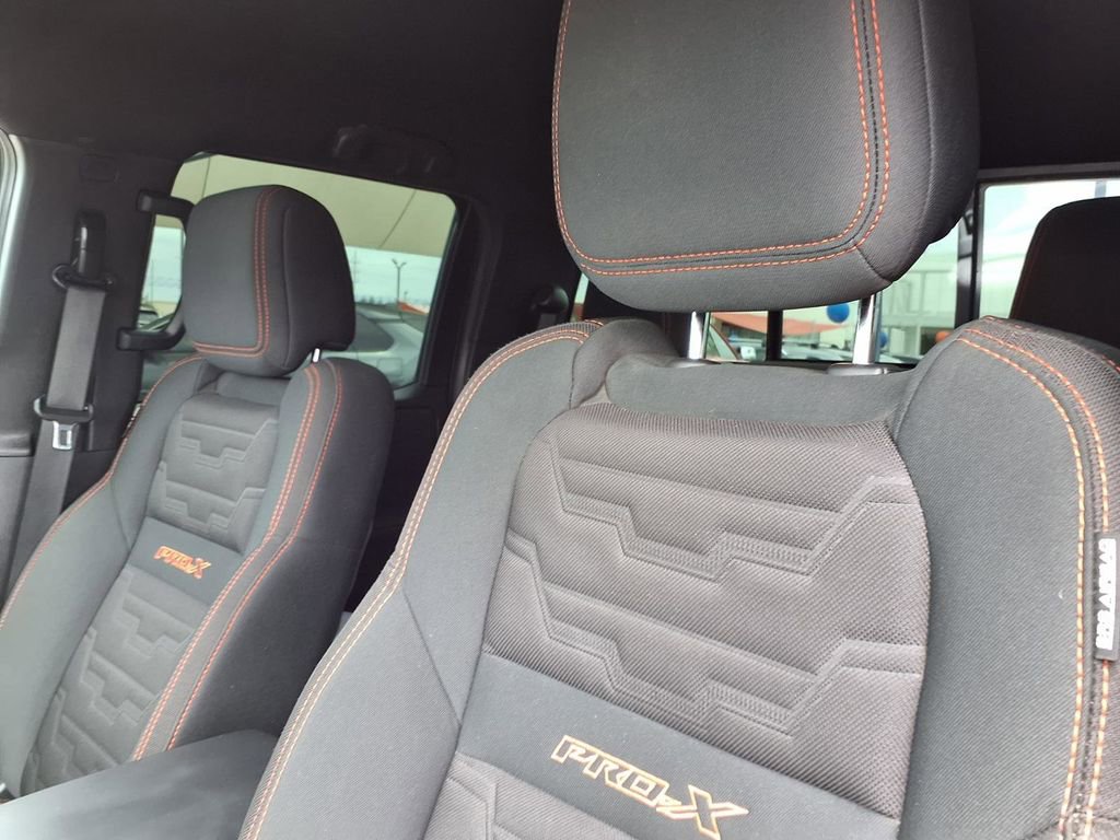 Used 2022 Nissan Frontier Pro-X RWD image 18