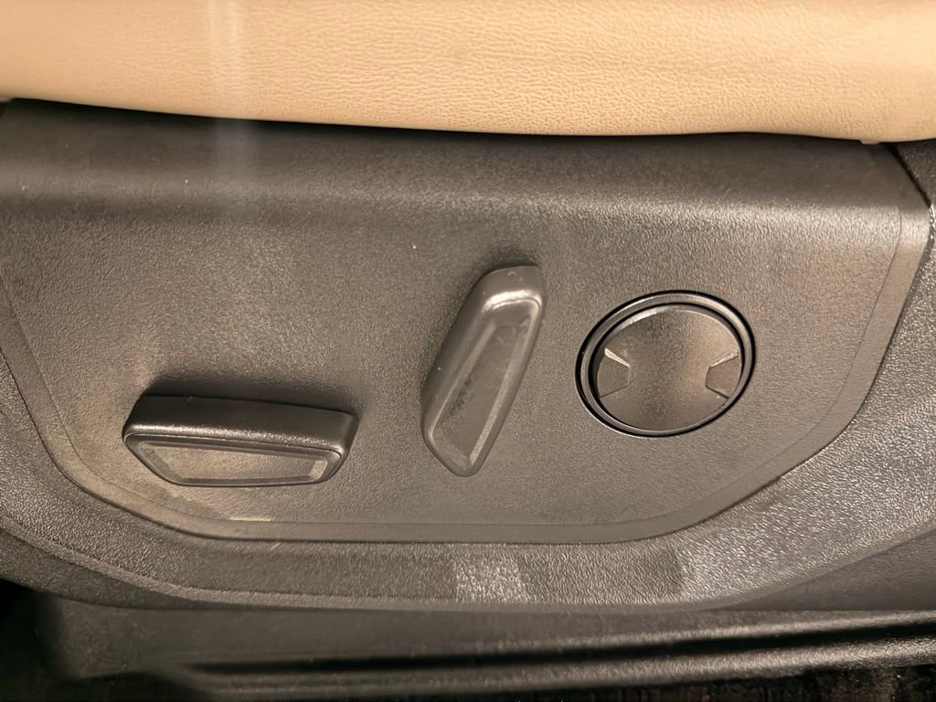 Used 2022 Ford Expedition XLT image 15