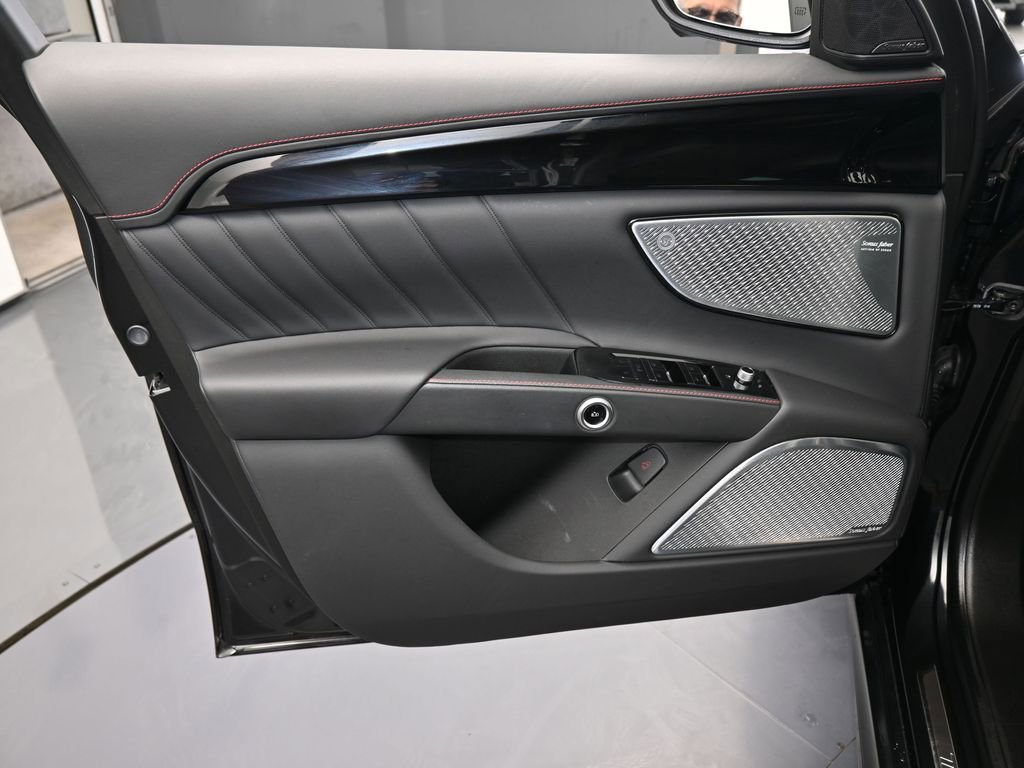 Used 2023 Maserati Grecale Modena image 13