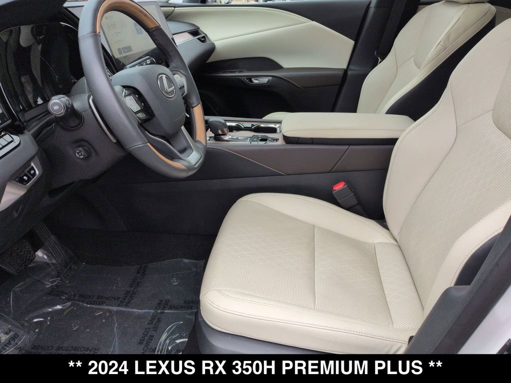 Used 2024 Lexus RX 350 w/ Convenience Package image 3