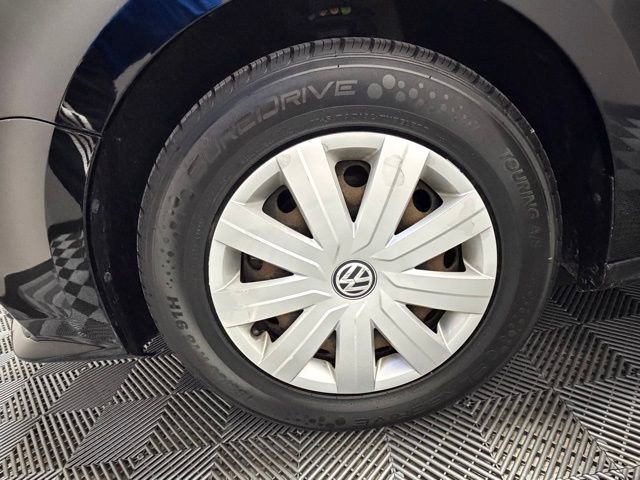 Used 2015 Volkswagen Jetta S image 32