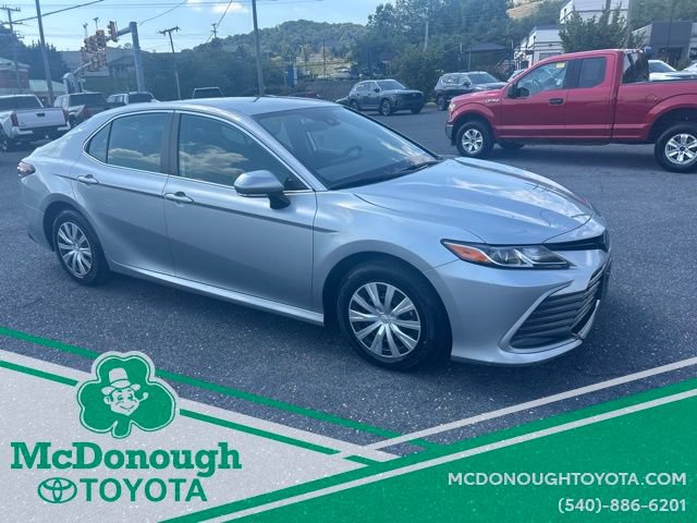Certified 2022 Toyota Camry LE FWD image 5