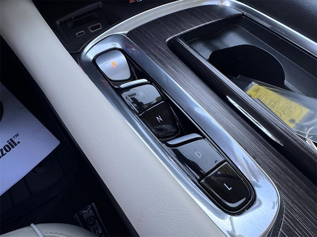 Used 2023 Buick Enclave Avenir w/ Avenir Technology Package image 35