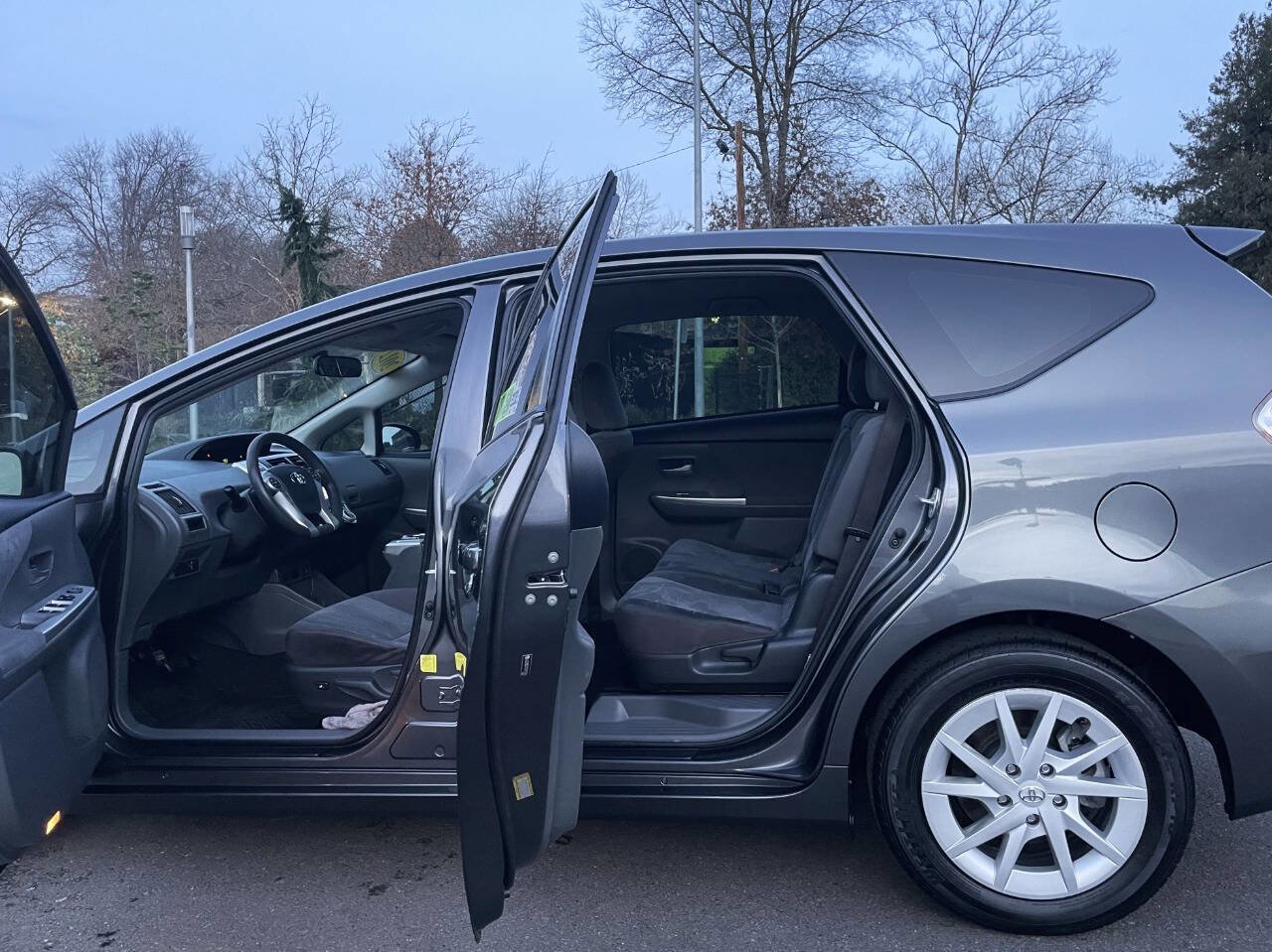 Used 2012 Toyota Prius V Three image 24