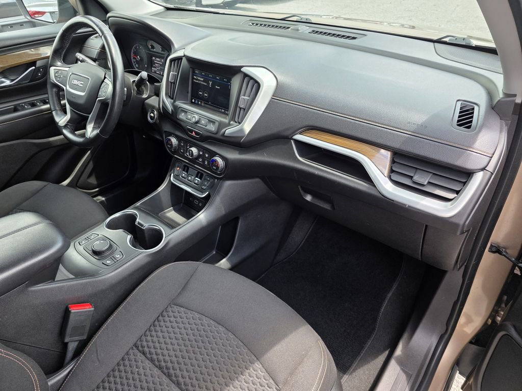 Used 2018 GMC Terrain SLE w/ Driver Convenience Package FWD image 11