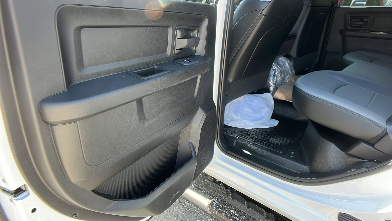 New 2025 RAM 4500 Tradesman w/ Safety Group image 19