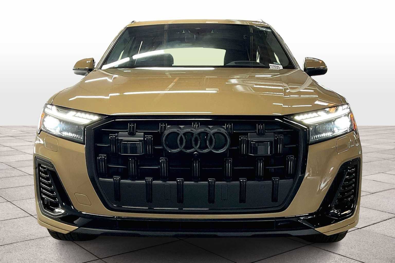 Used 2025 Audi Q7 3.0T Prestige image 3