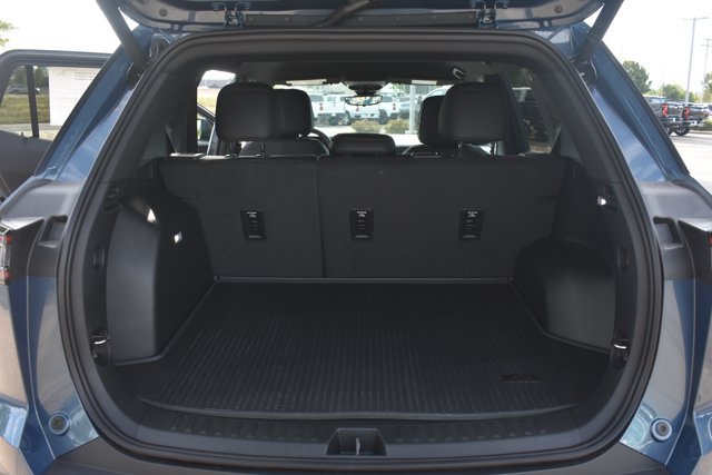 New 2027 Chevrolet Equinox RS w/ Safety and Technology Package AWD/4WD image 18