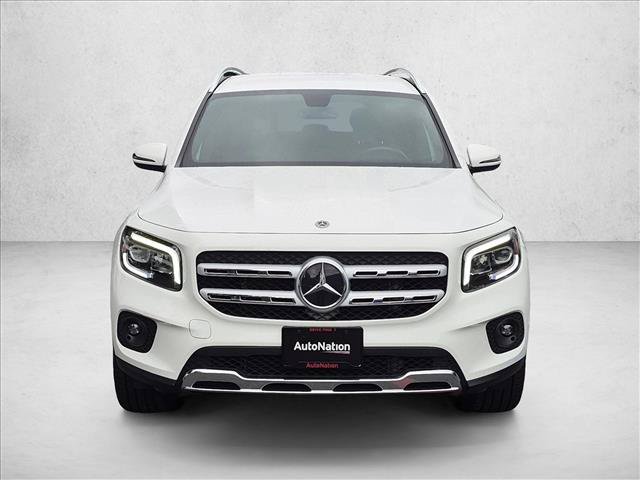 Used 2023 Mercedes-Benz GLB 250 4MATIC image 2