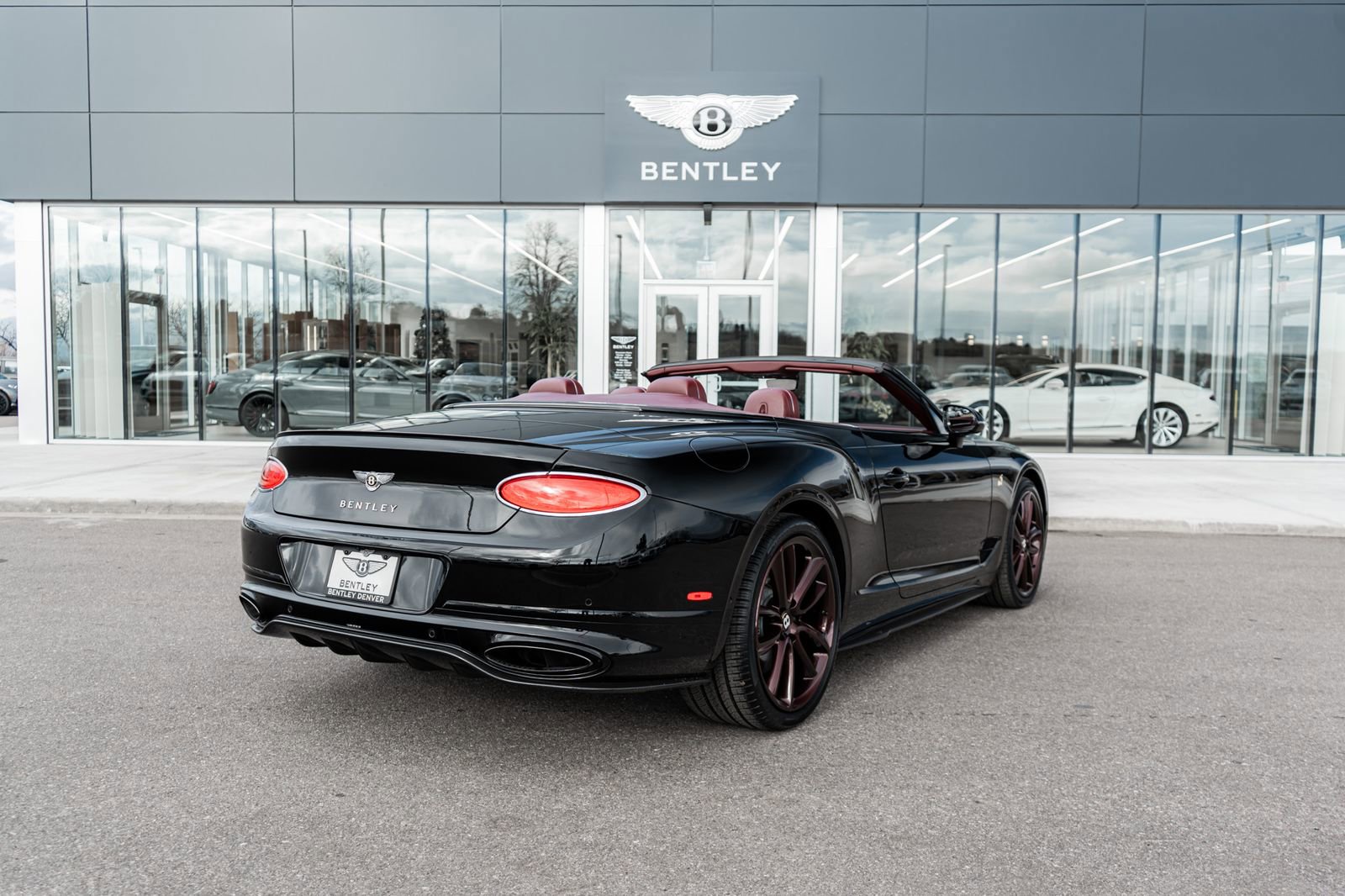 Used 2020 Bentley Continental GT image 12