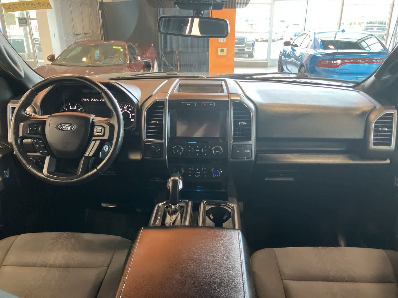 Used 2019 Ford F150 XLT w/ Equipment Group 302A Luxury AWD/4WD image 25