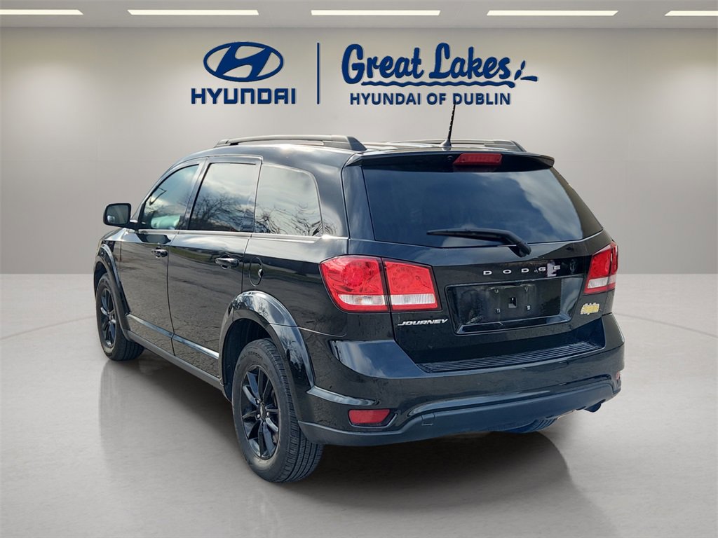 Used 2019 Dodge Journey SE w/ Blacktop Package image 3