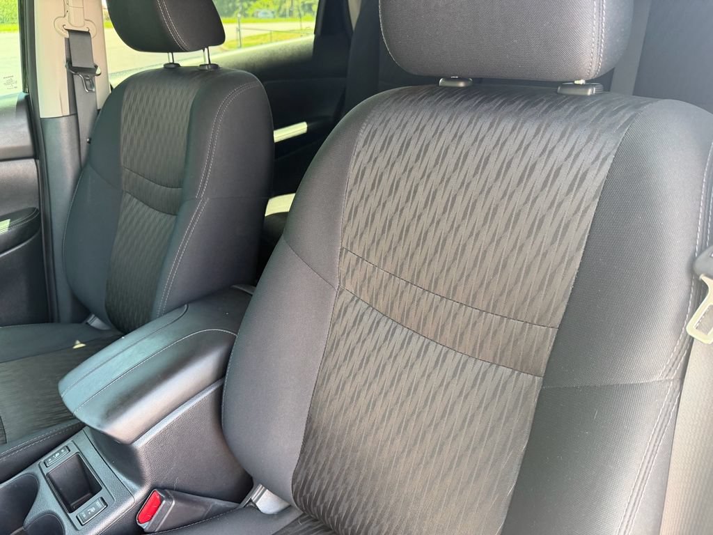 Used 2019 Nissan Rogue SV AWD/4WD image 13