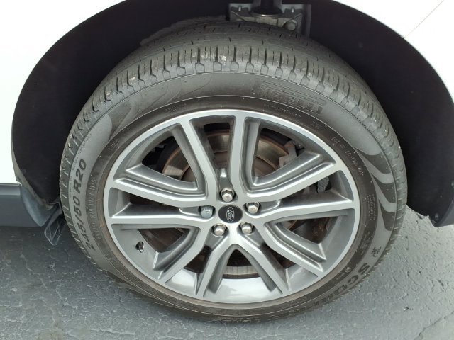 Certified 2024 Ford Edge Titanium AWD/4WD image 7